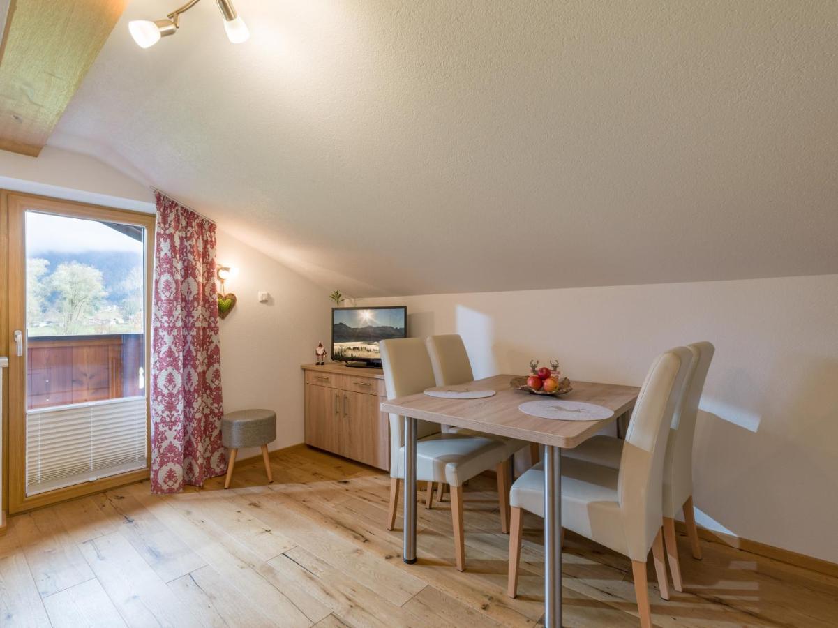 Gaestehaus Schwaiger - Wiesenweg Kössen Oda fotoğraf